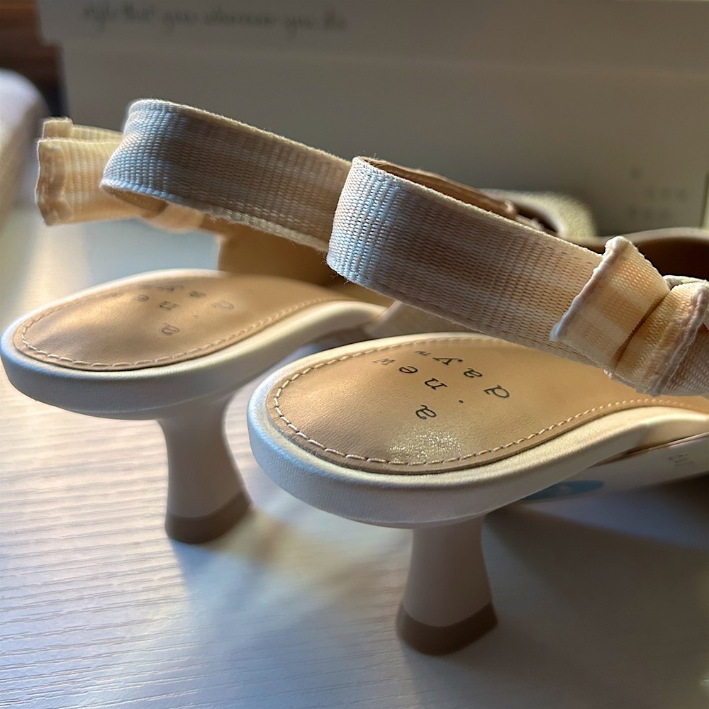 NWT A New Day Women's Elegant Ivory Cream Slingback Kitten Heels size 7 1/2 - Picture 8 of 10